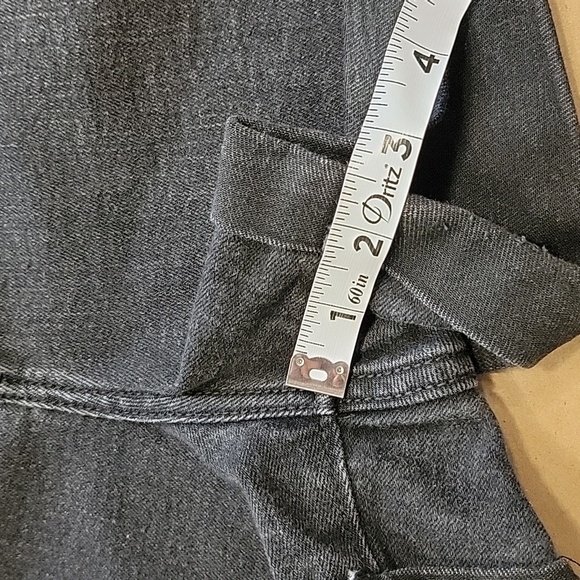 Old Navy Size 8 Washed Black Denim Mid Rise Cuffed Hem Shorts, Gently Used - Picture 6 of 12